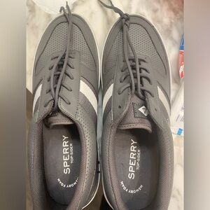 Sperry’s only worn once like new size 11